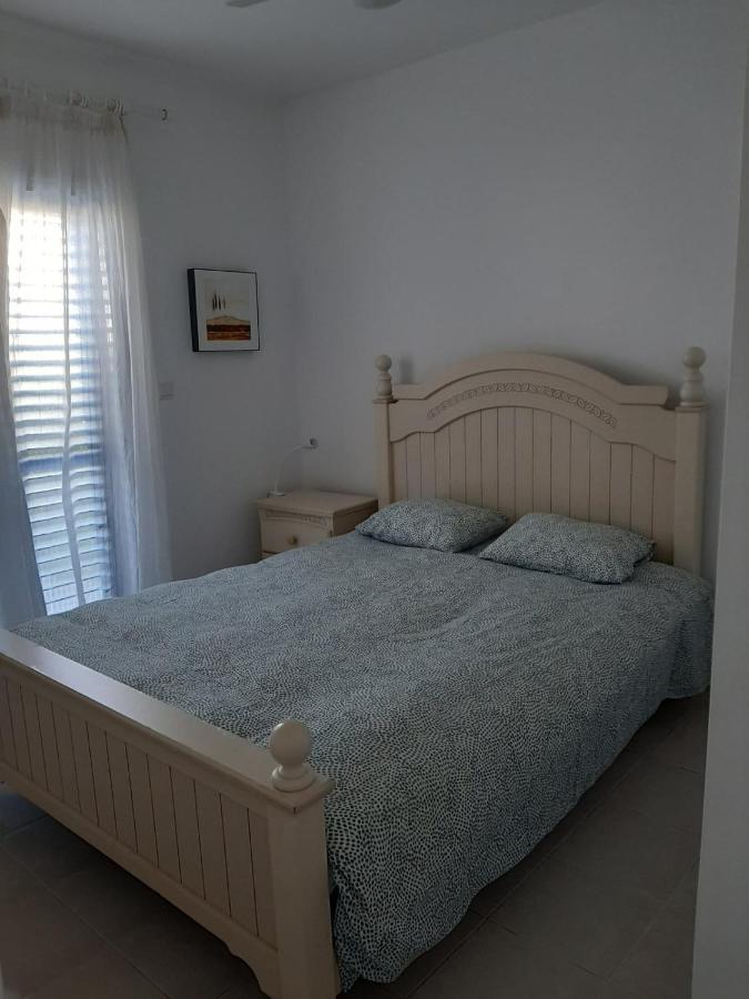 Zom Holiday Apartment Paphos Esterno foto